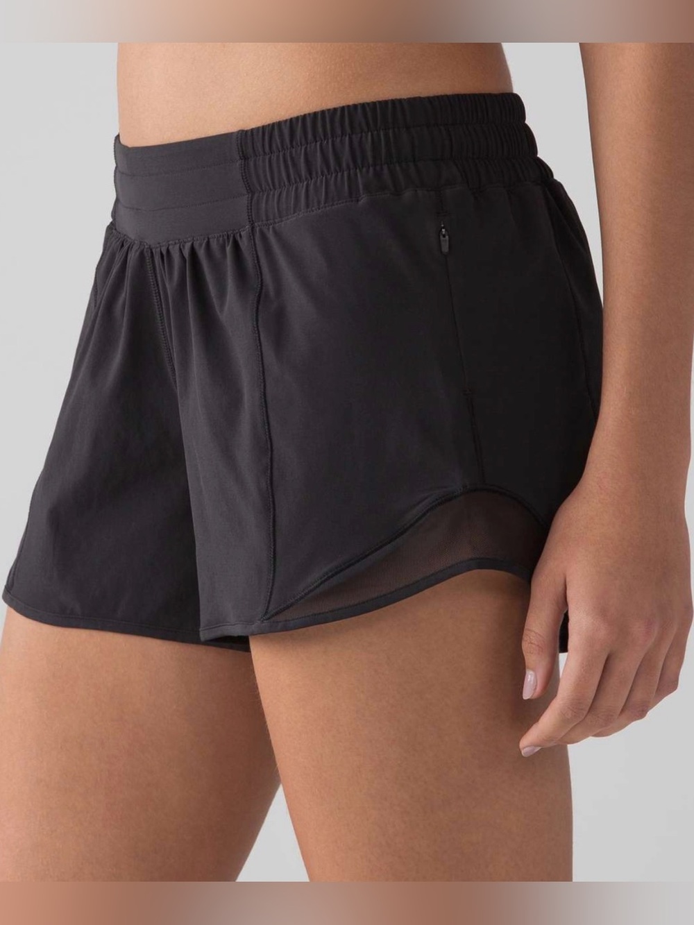 Lululemon Hotty Hot Short II *Long 4" Black Size 6
